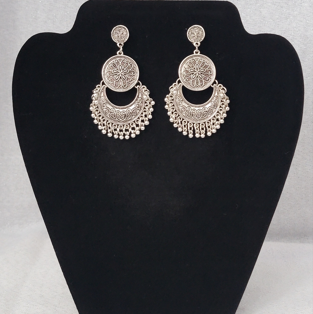 Traditional Vintage Retro Antique Silver Boho Style Drop Dangle Tassel Earrings